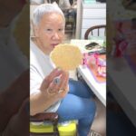 75才母美容院のお姉さんからお土産をいただく♡#70代ブロガーやってみたらこうなった #70代 #シニア #暮らし #親子 #お土産 #vlog #youtubeshorts