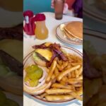 アラカン夫婦のハワイ旅-9  ハワイ島での初朝食は、やはりパンケーキ！ヒロは日系人が多いこともあり、居心地が良い！　　　　そして、美味しい！ #ハワイ #ハワイ島 #パンケーキ
