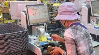 「スマホが前提なんて…」行きつけ飲食店を失ったシニアも　セルフレジに「戸惑う」