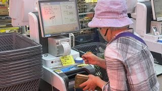 「スマホが前提なんて…」行きつけ飲食店を失ったシニアも　セルフレジに「戸惑う」