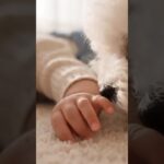 かわいい赤ちゃんと子犬のラブラブ #shors